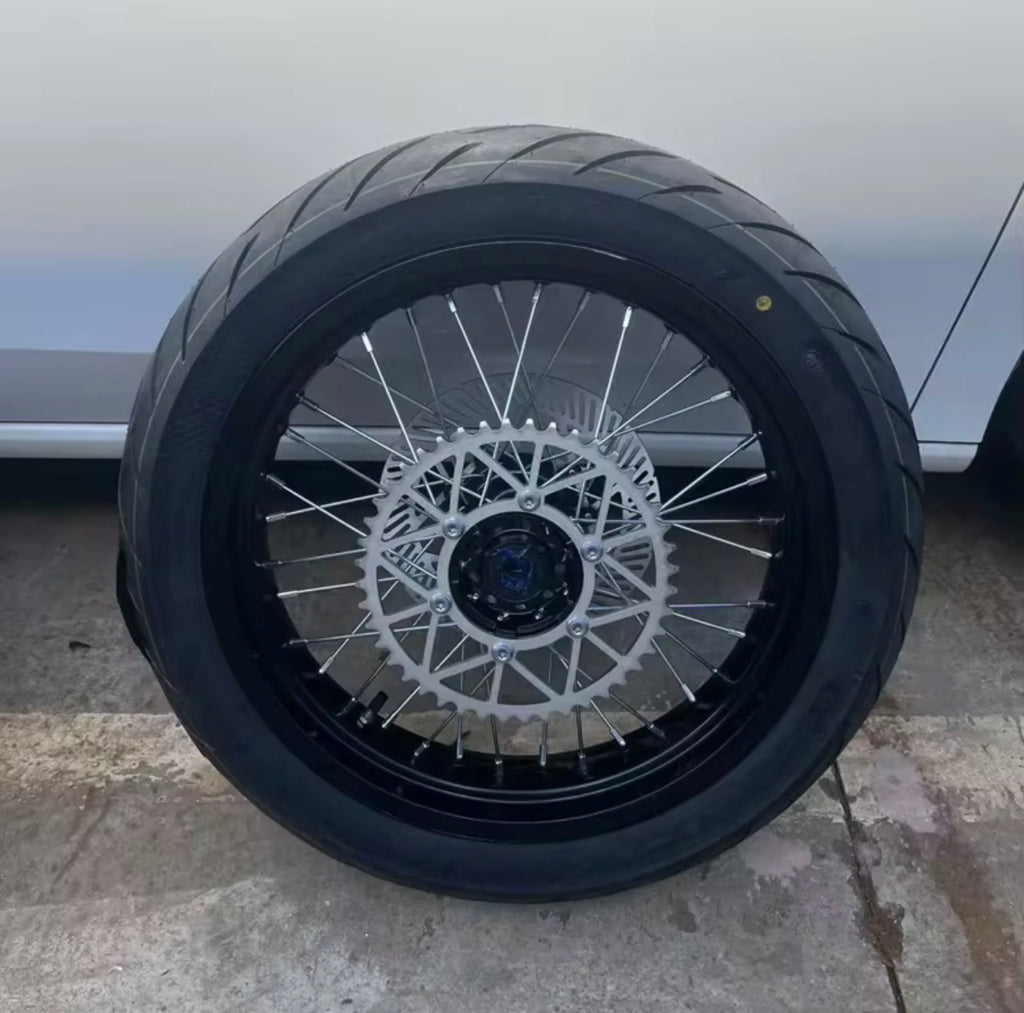 Ultra bee supermotos