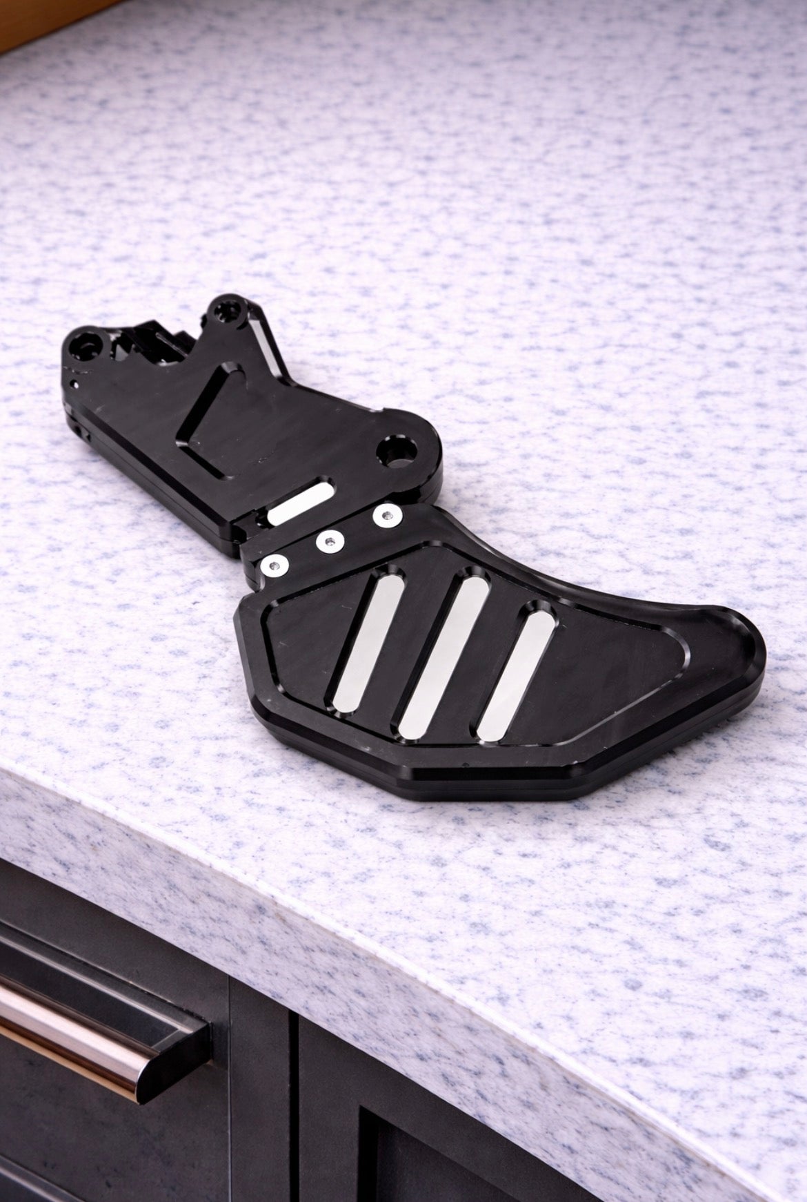 Light bee mount for Ubx brake