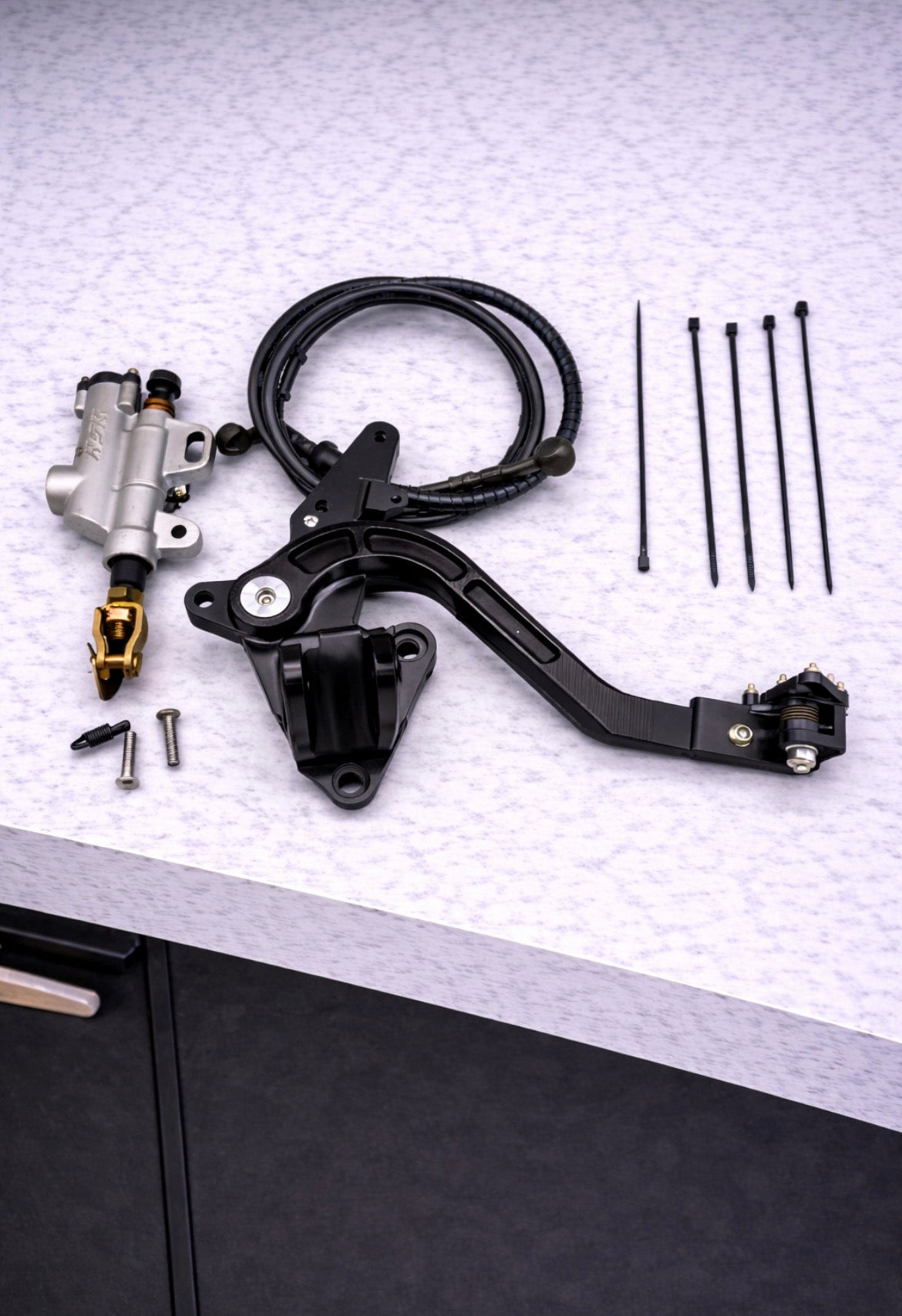 Ultra bee foot brake